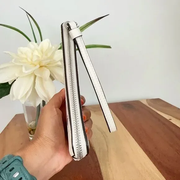 NWT Coach Corner Zip Wristlet With Boardwalk Graphic - Picture 3 of 6